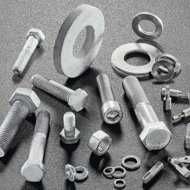 Mastering Fasteners: 8 Core Questions & Practical Soluti